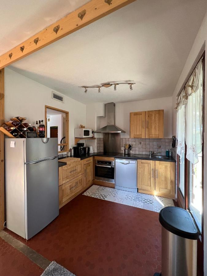 Bel Appartement Proche Du Centre De Chatel Bagian luar foto